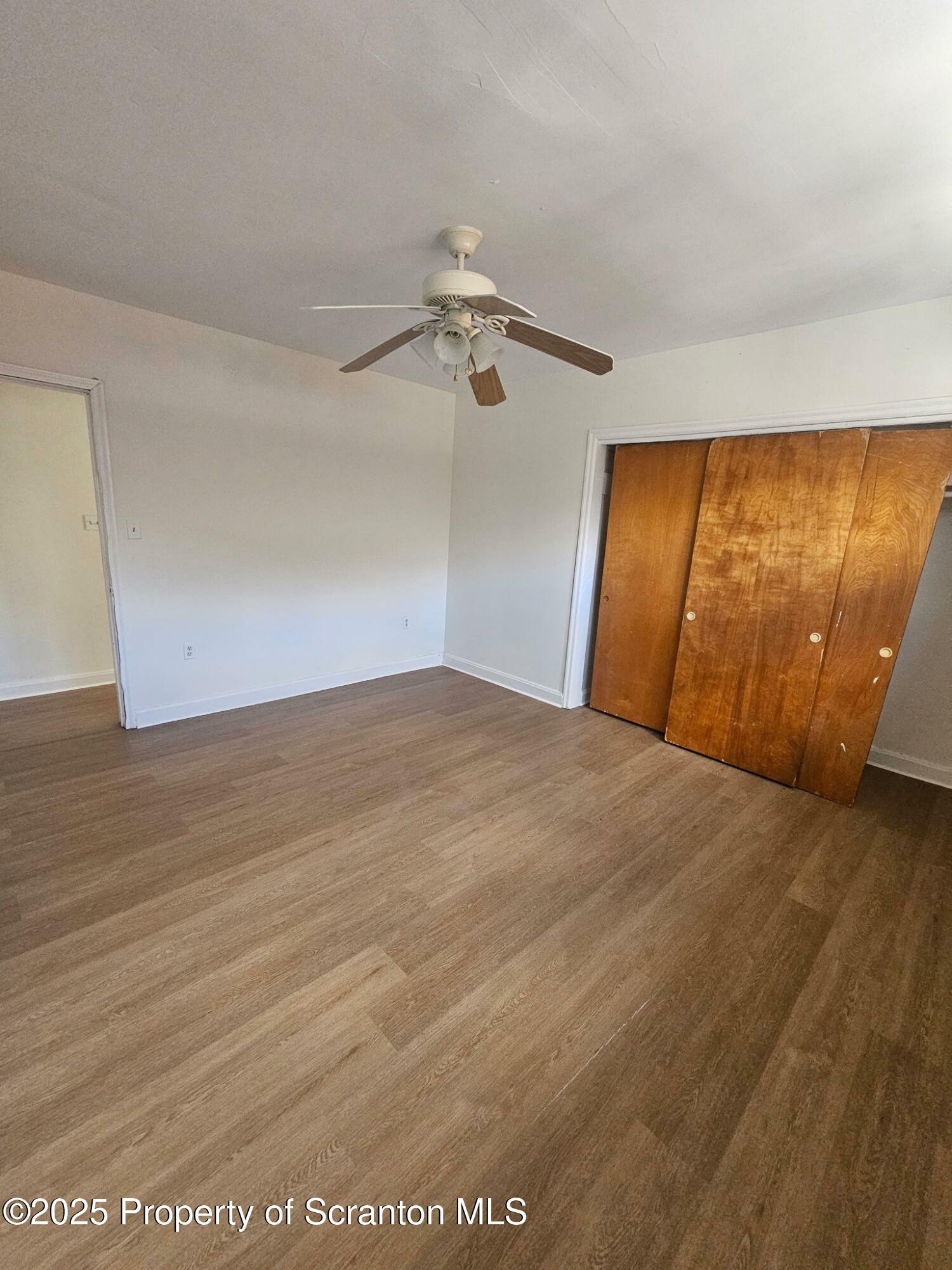 Property Photo:  1106 E Gibson Street 1  PA 18510 