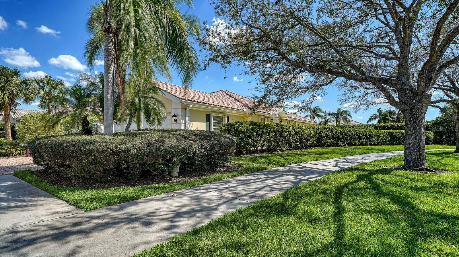 Property Photo:  7649 Quinto Drive  FL 34238 