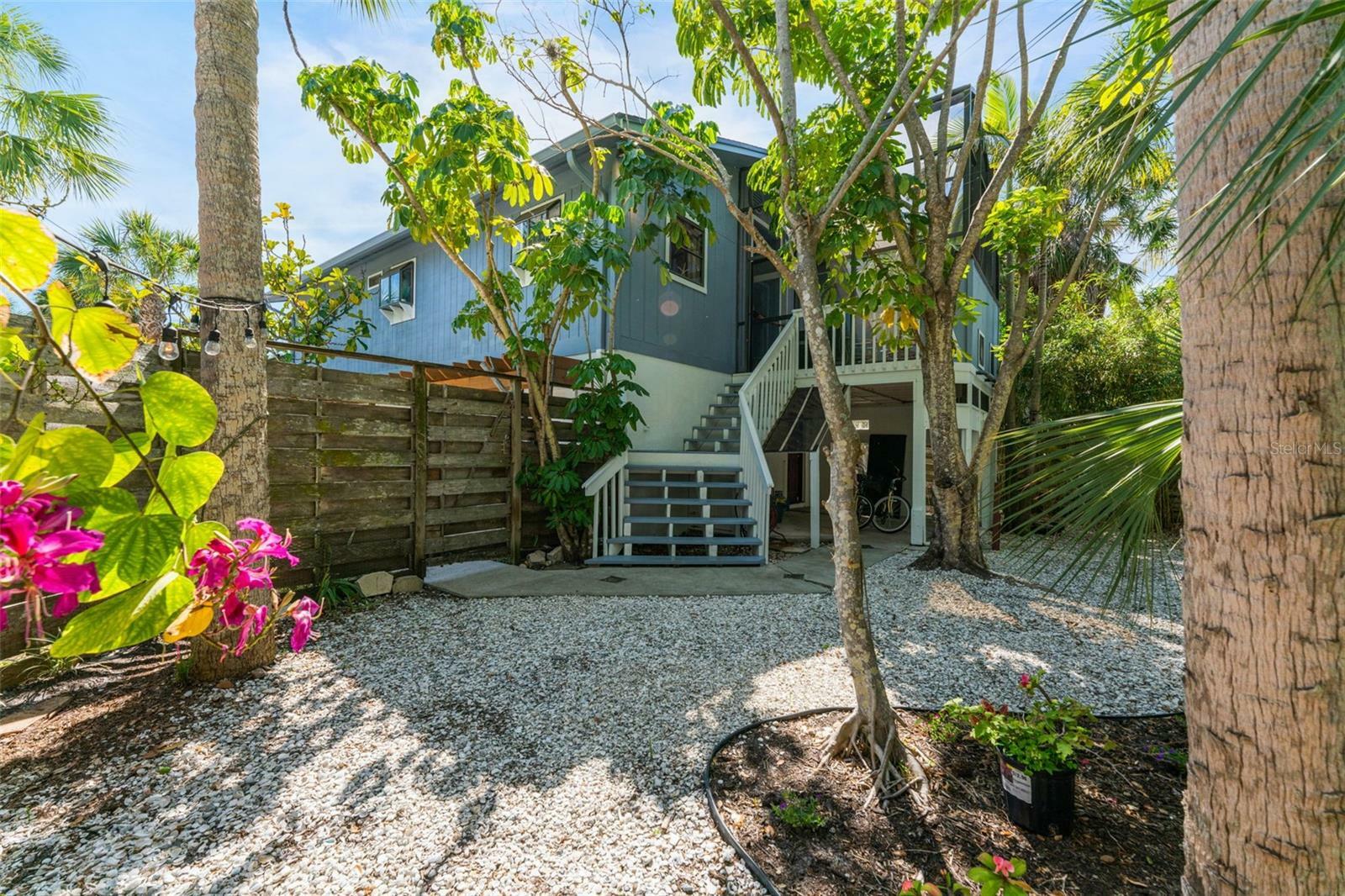Property Photo:  5250 Calle De Rio  FL 34242 