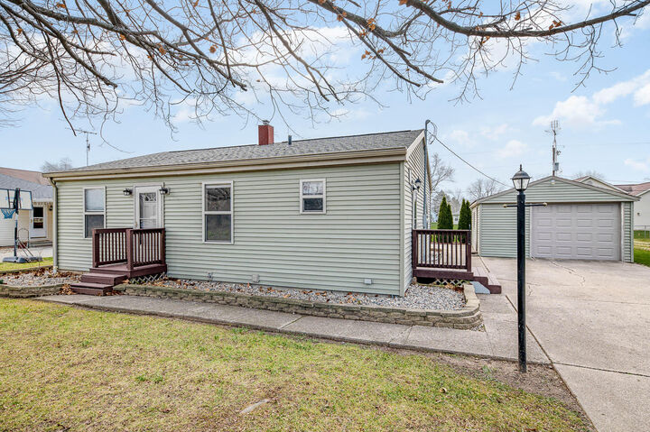 15731 Hoffman Road  Three Rivers MI 49093 photo