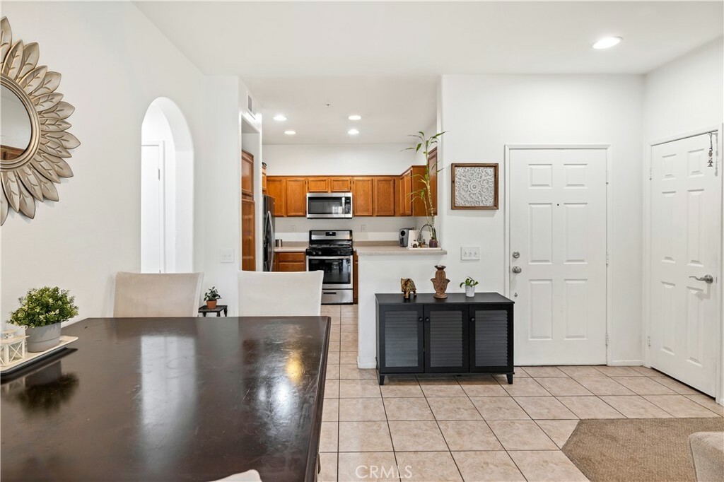 Property Photo: 26396 Arboretum Way 2901 CA 92563