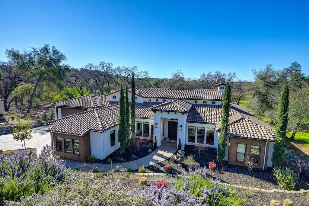 Property Photo: 1562 Camino Verdera CA 95648