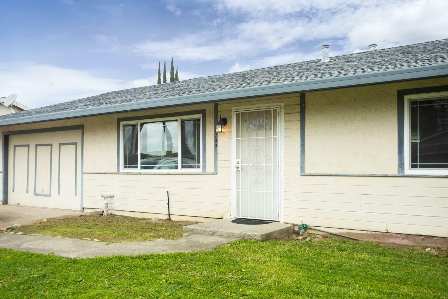 Property Photo:  2799 Peach Street  CA 95953 