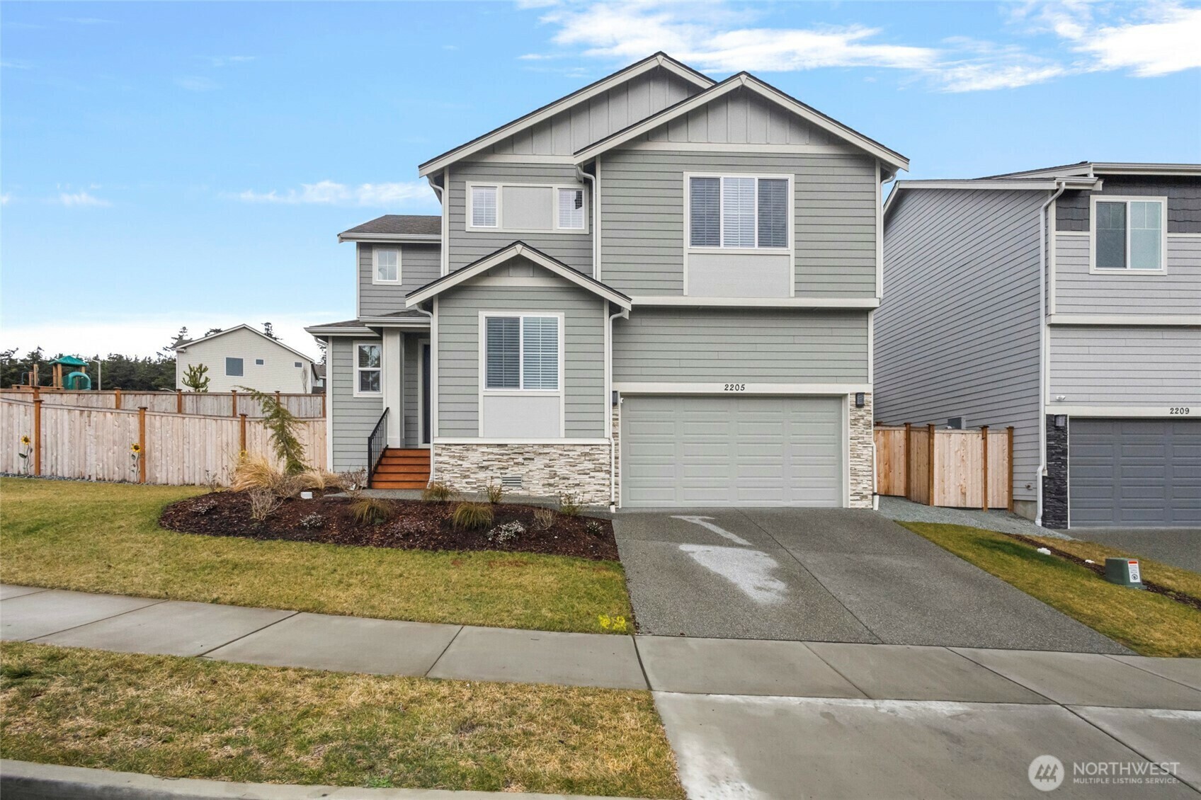 Property Photo: 2205 SW Putnam Drive WA 98277
