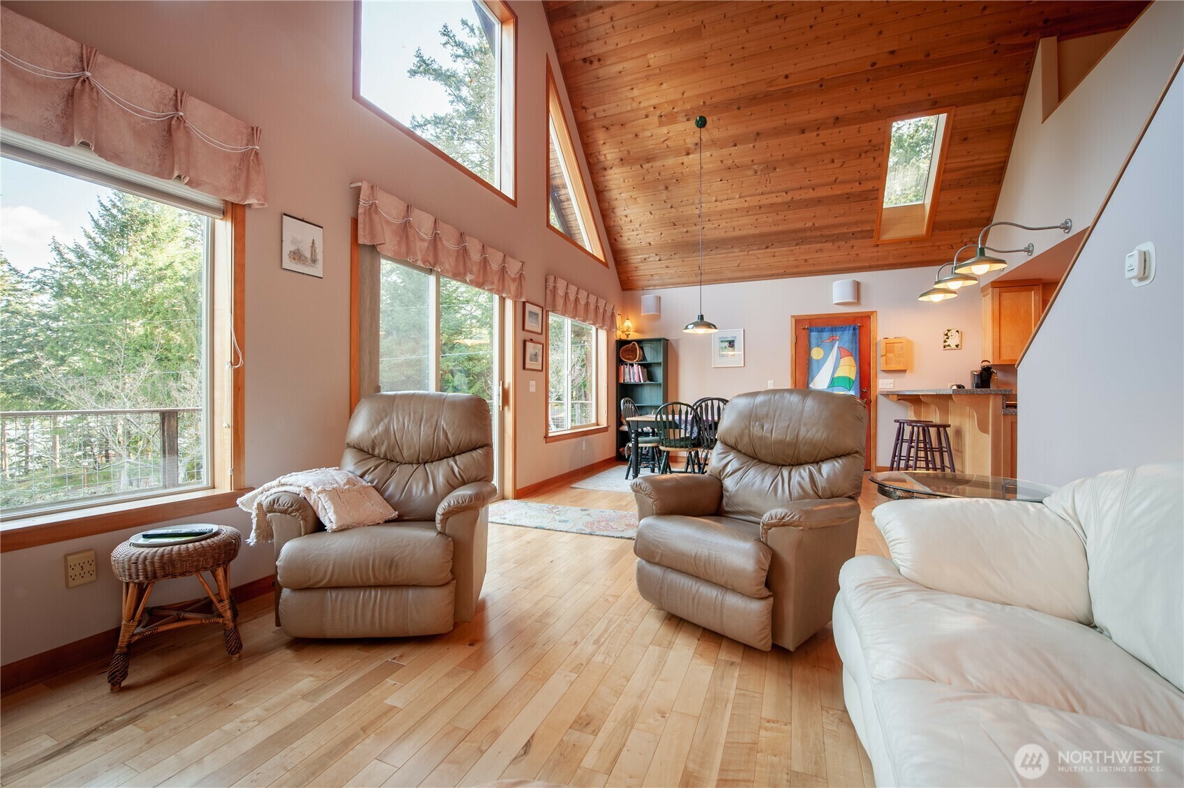 Property Photo: 1185 Bay Street WA 98262