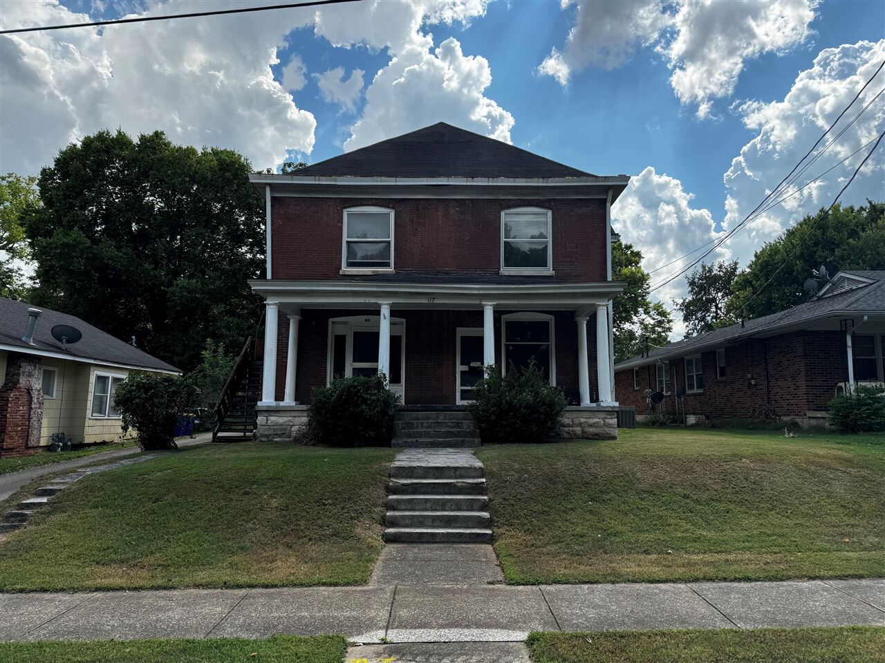 Property Photo:  117 E 11th Avenue  KY 42101 