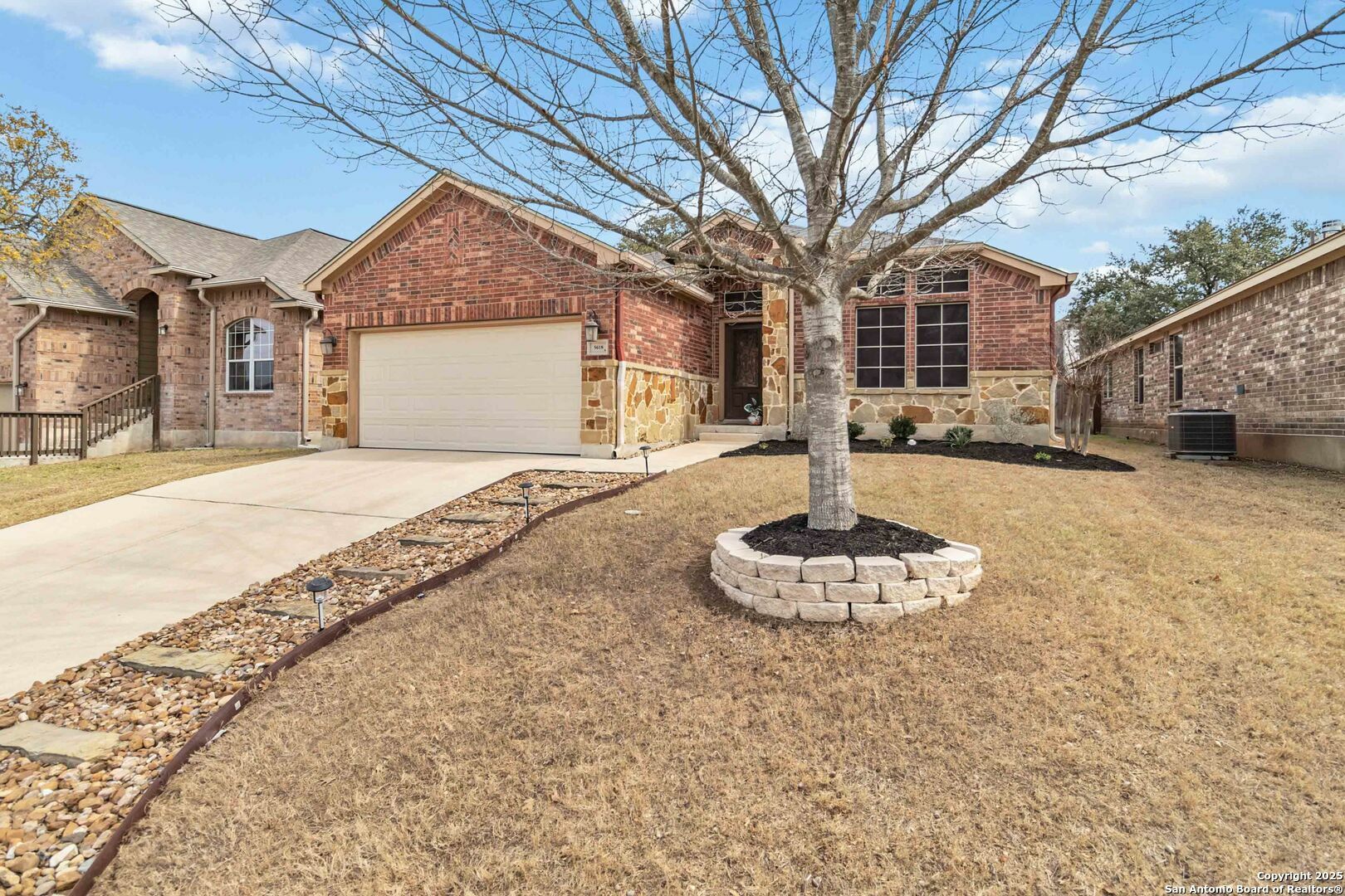 Property Photo:  5618 Thunder Oaks  TX 78261 