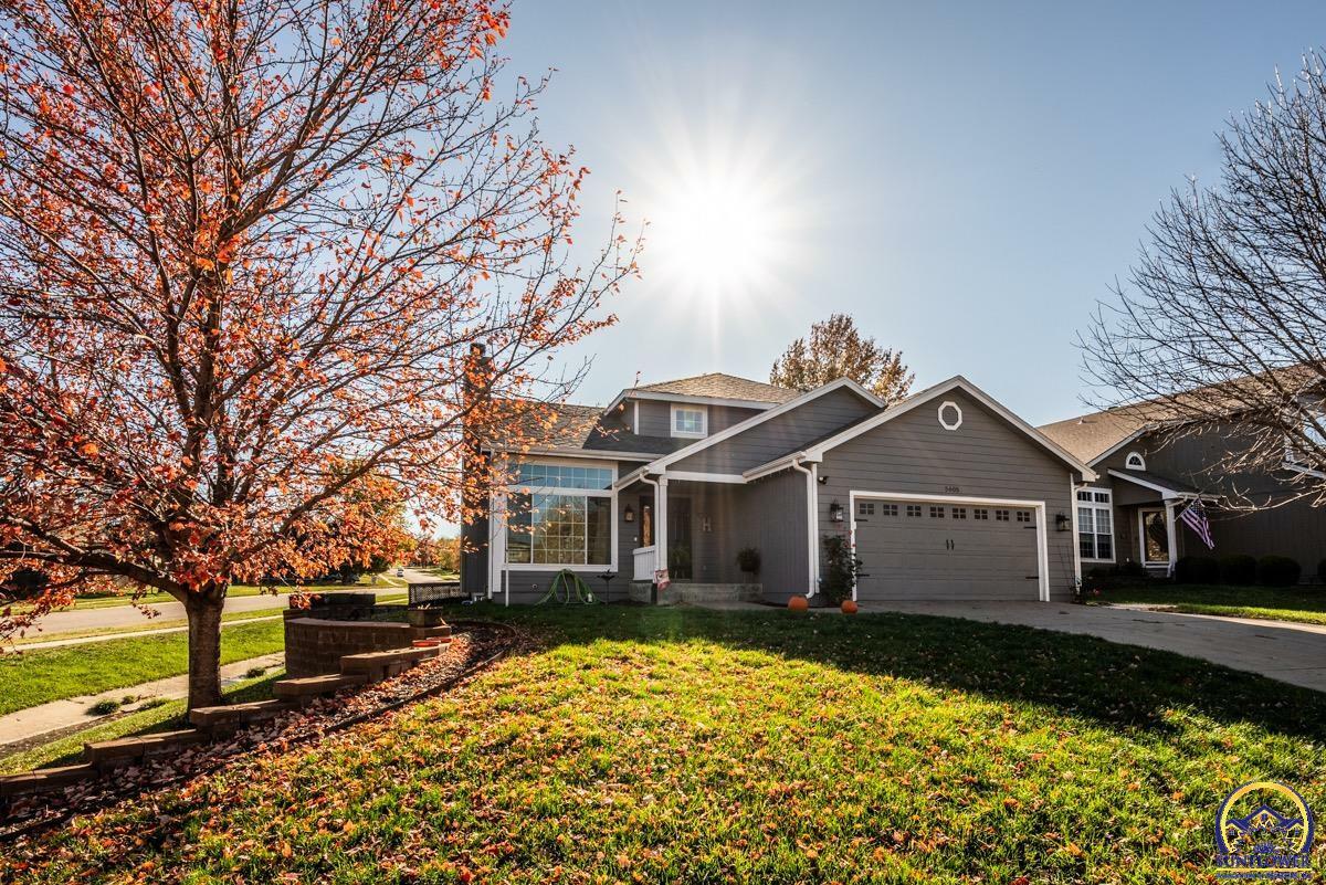Property Photo: 5605 SW 34th Pl KS 66614