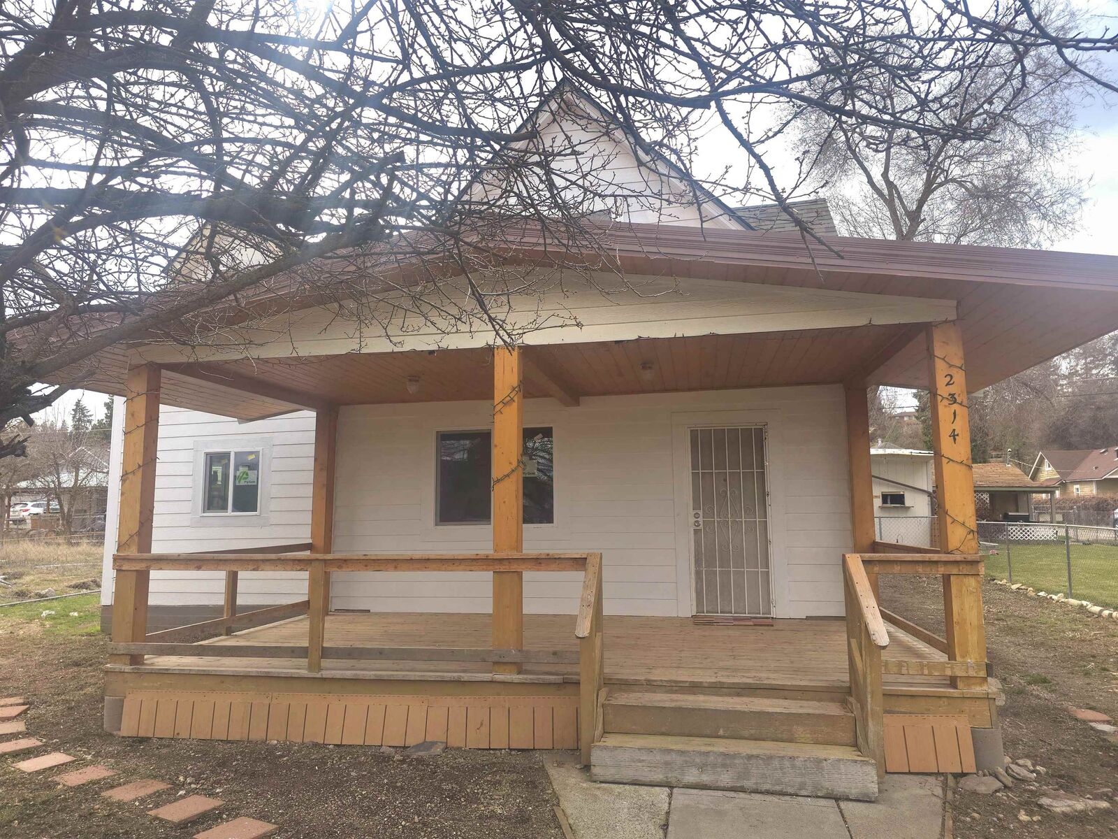 Property Photo:  2314 E Hartson Ave  WA 99202 