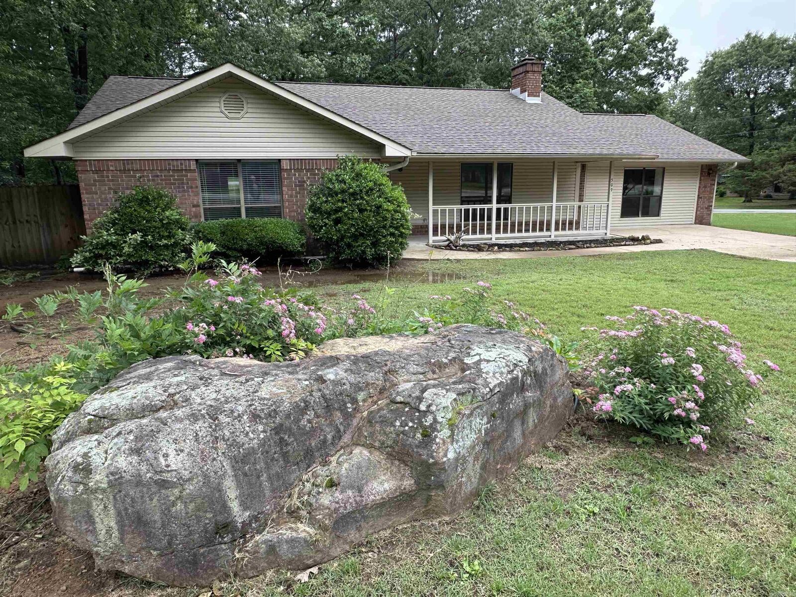 Property Photo:  509 E Achoma Drive  AR 72543 