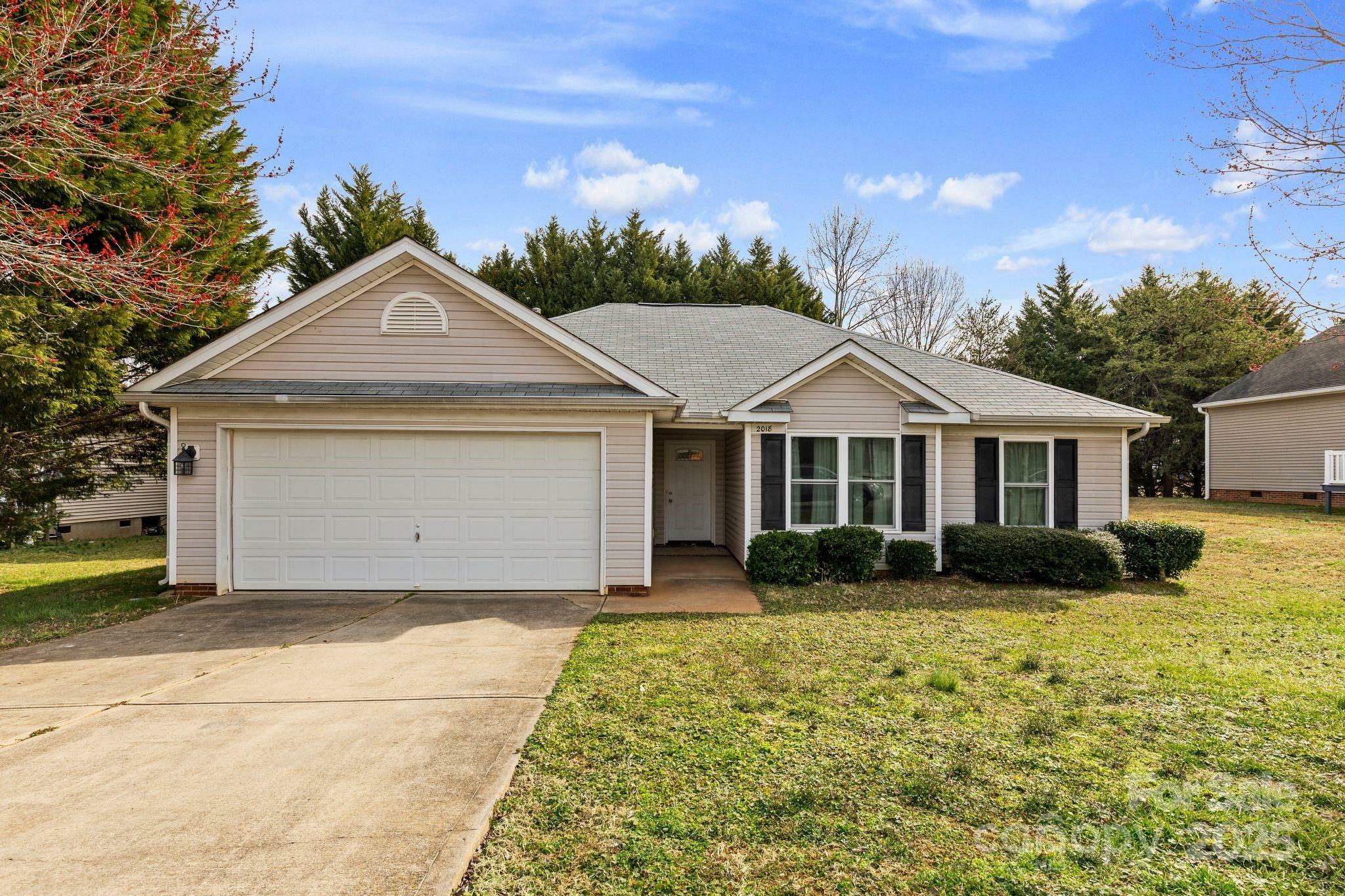 Property Photo:  2018 Arlington Avenue  NC 28677 