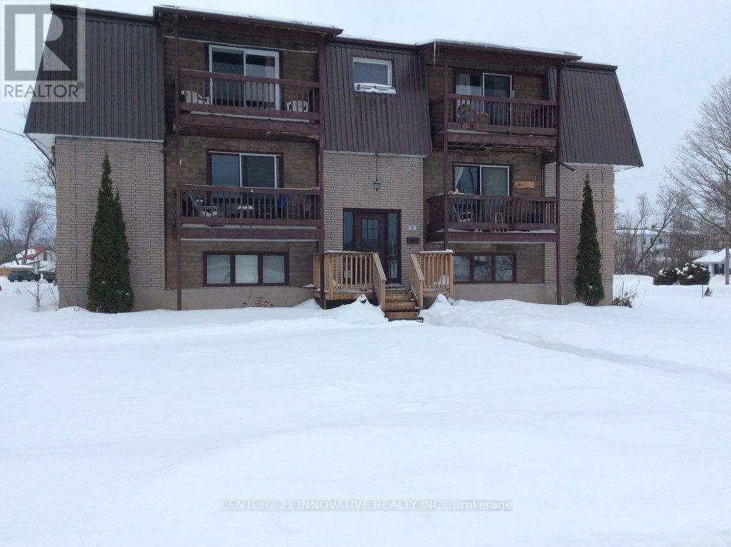 Property Photo:  36 Victoria Street  ON K0L 2V0 