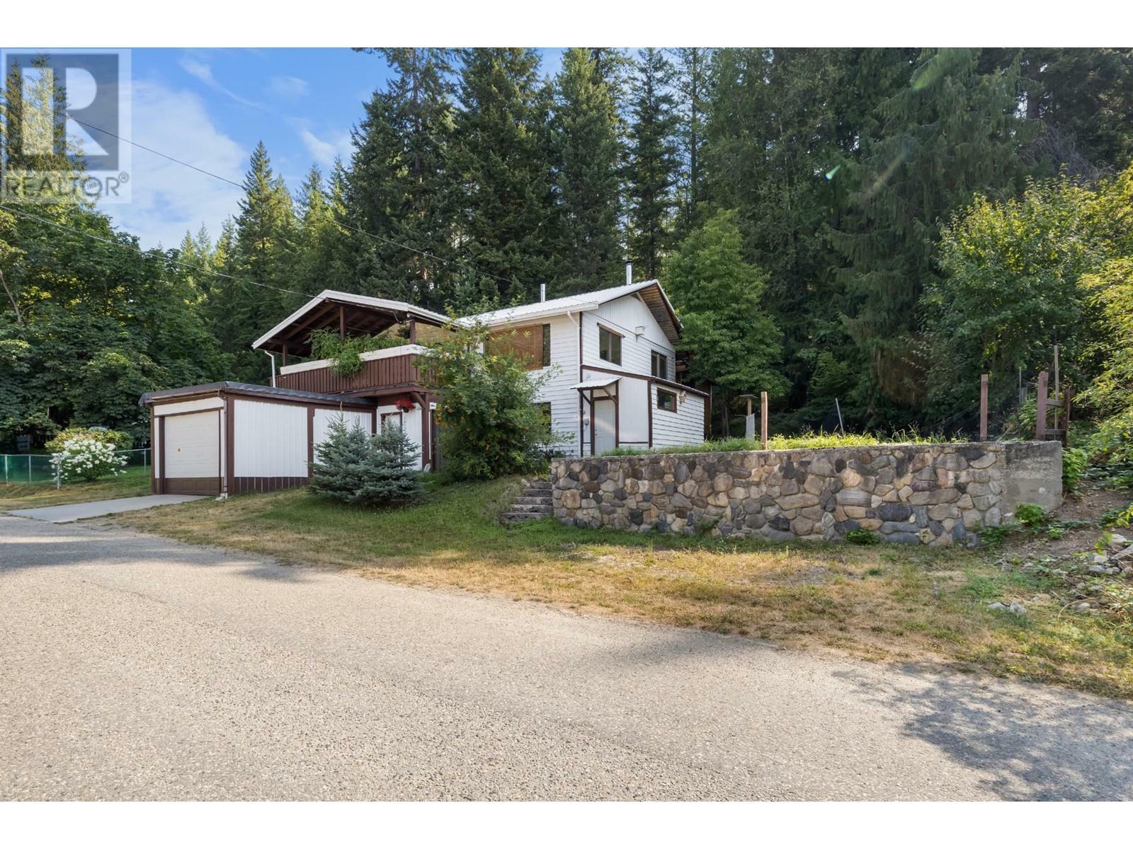 1412 Campbell Avenue  Riondel BC V0B 2B0 photo