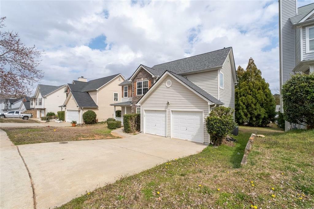 Property Photo: 4728 Sedum Way GA 30349