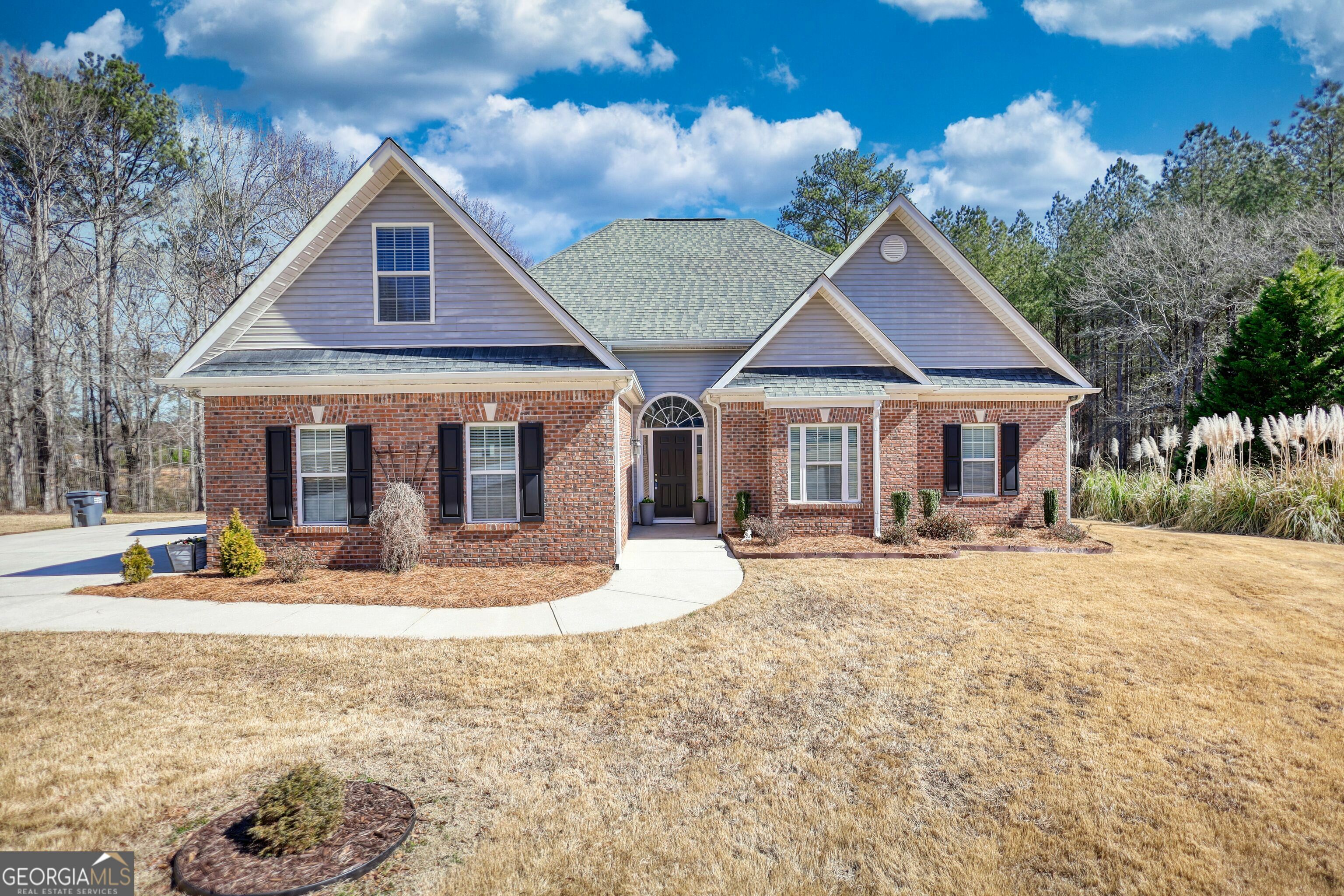 Property Photo:  75 Horseshoe Drive  GA 30014 