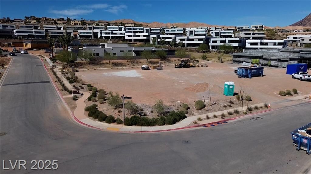 Property Photo: 5 Rainbow Point Place NV 89011