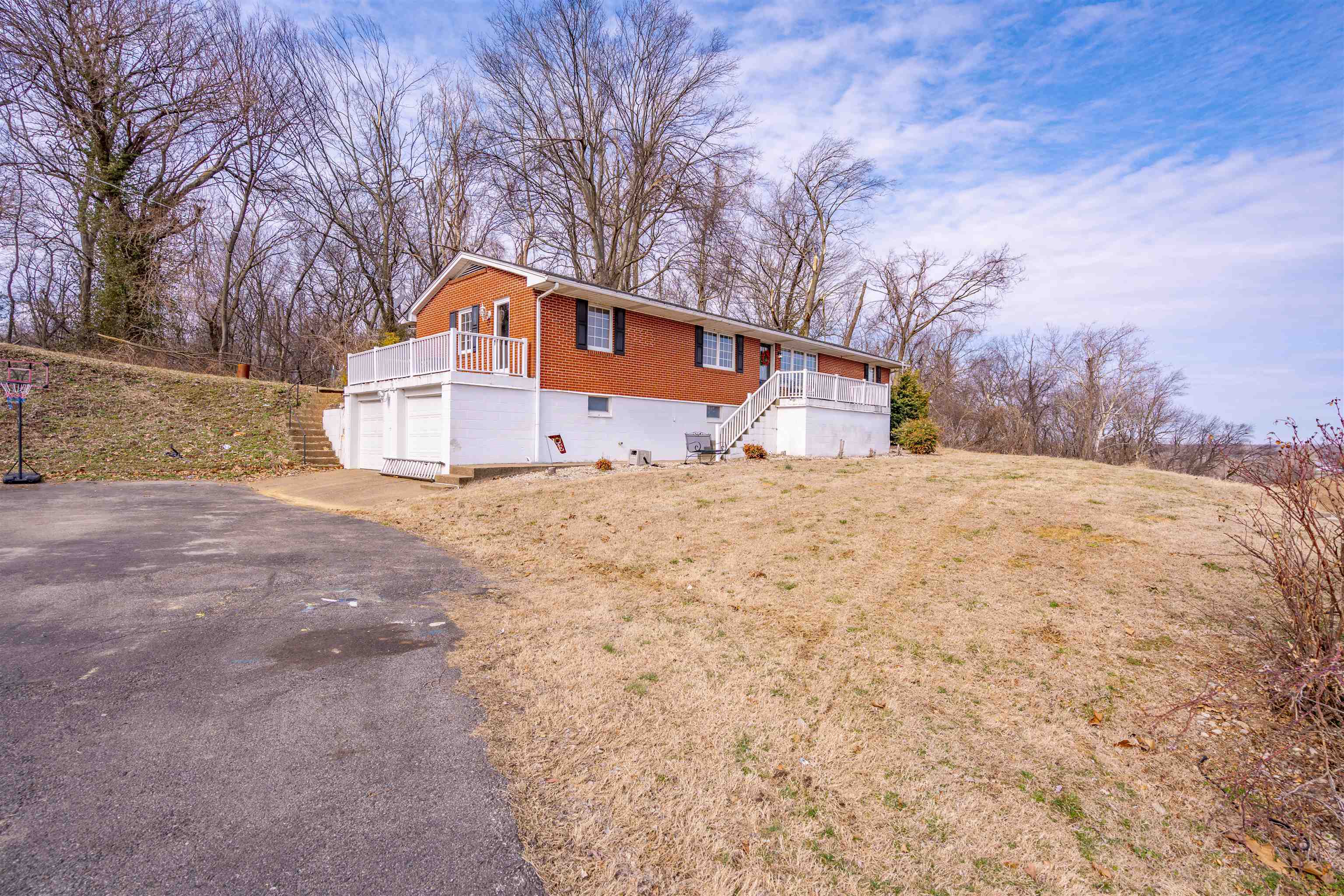 Property Photo: 5975 State Route 360 KY 42437