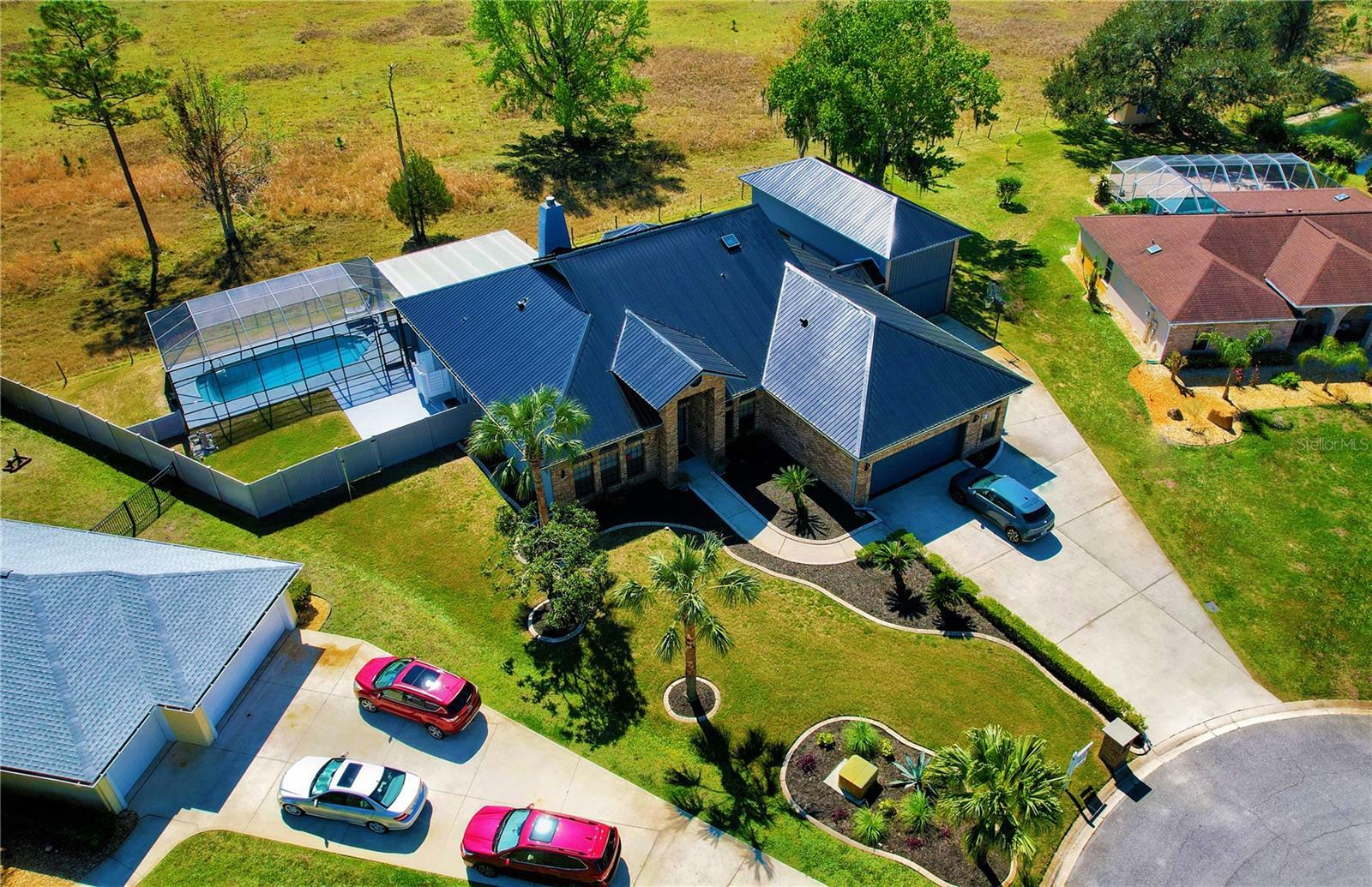 Property Photo: 1948 Spruce Creek Landing FL 32128
