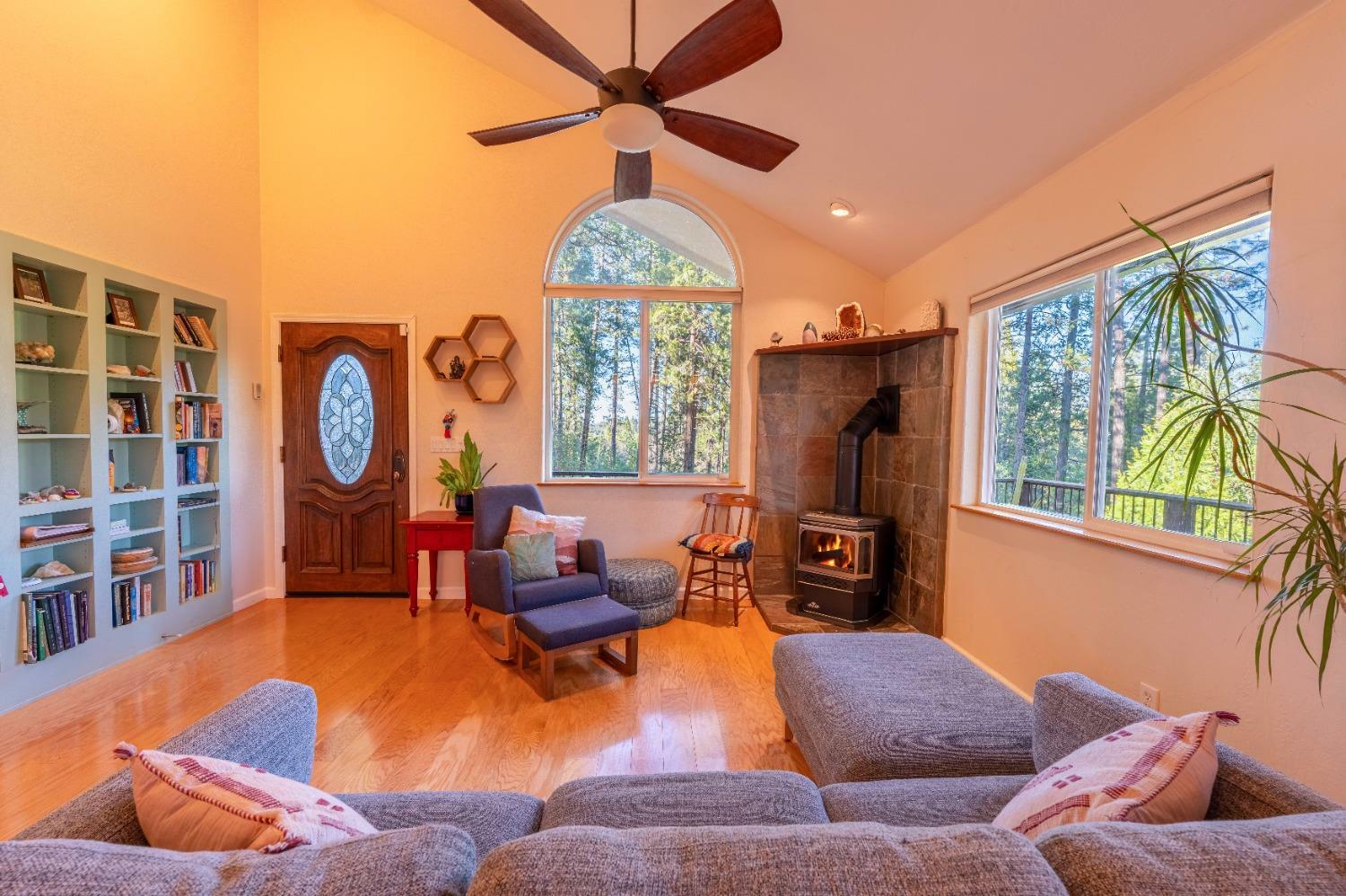 Property Photo: 13032 Hoot Owl Rd CA 95959
