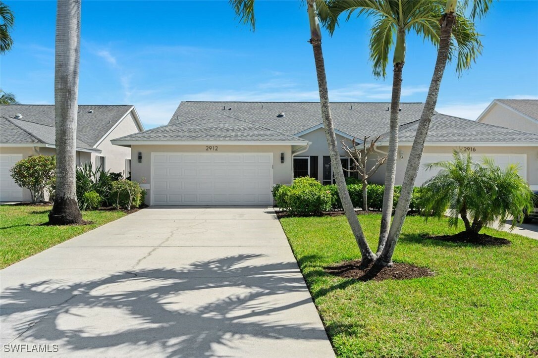 Property Photo:  2912 W Crown Pointe Boulevard 14-1  FL 34112 