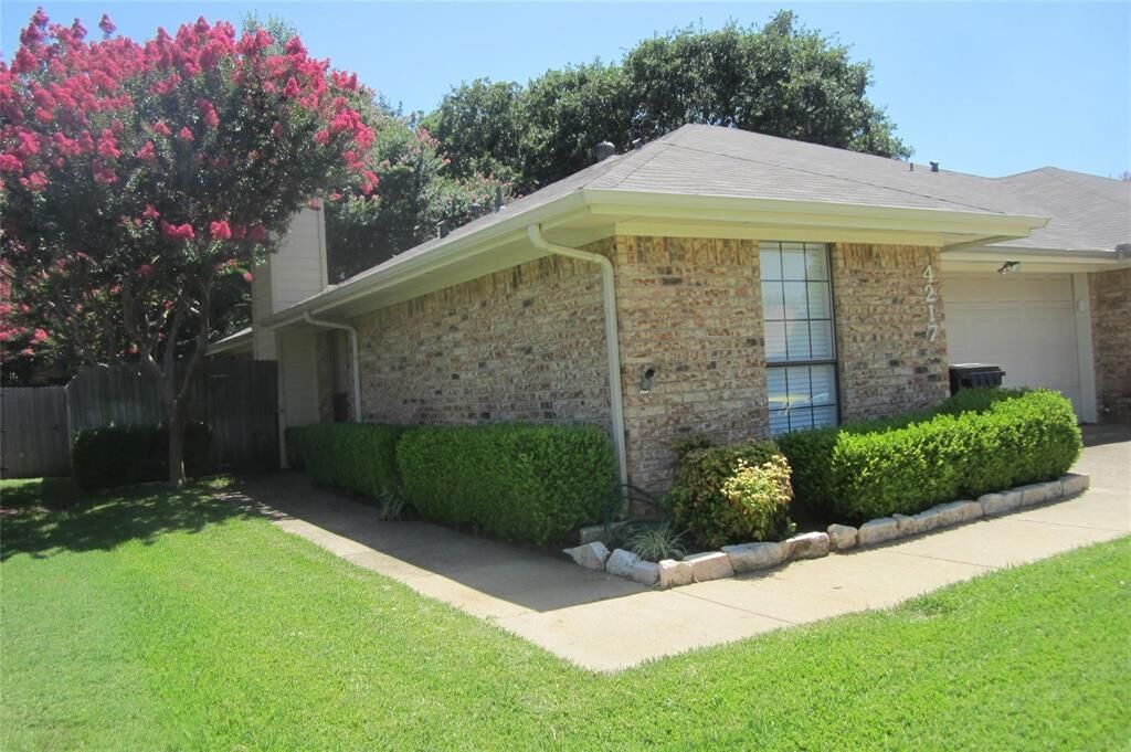 Property Photo: 4217 Spring Meadow Lane TX 75028