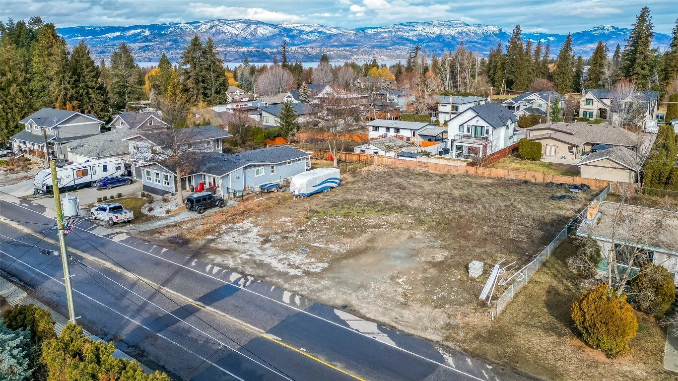 636 McClure Road  Kelowna BC V1W 1L8 photo