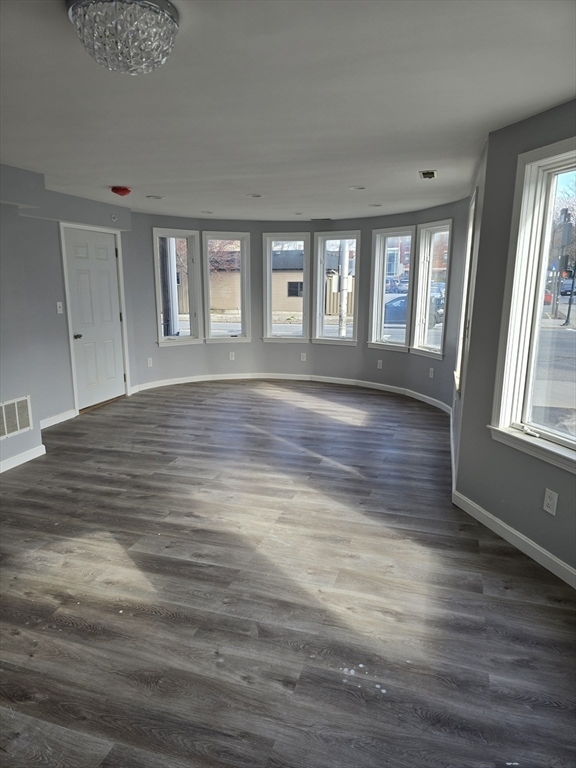 Property Photo:  466 Park Ave  MA 01610 