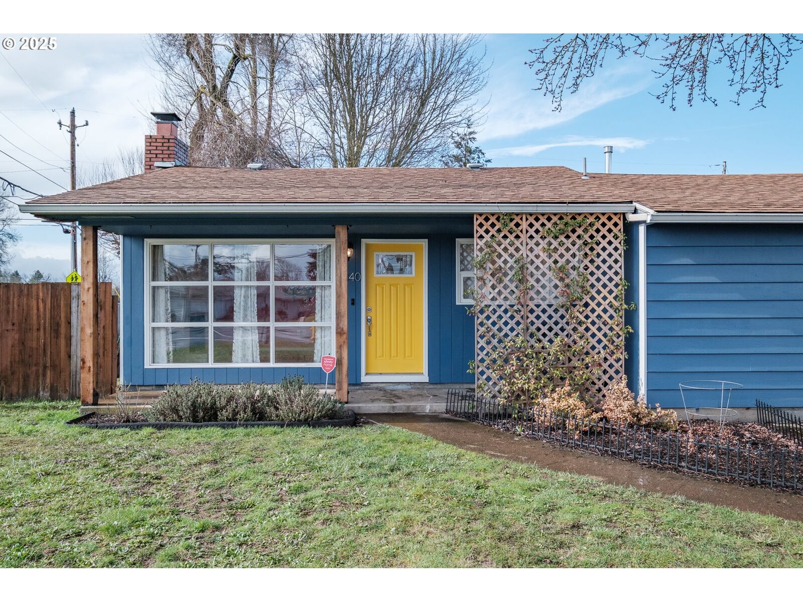 Property Photo: 2340 Hill St OR 97322