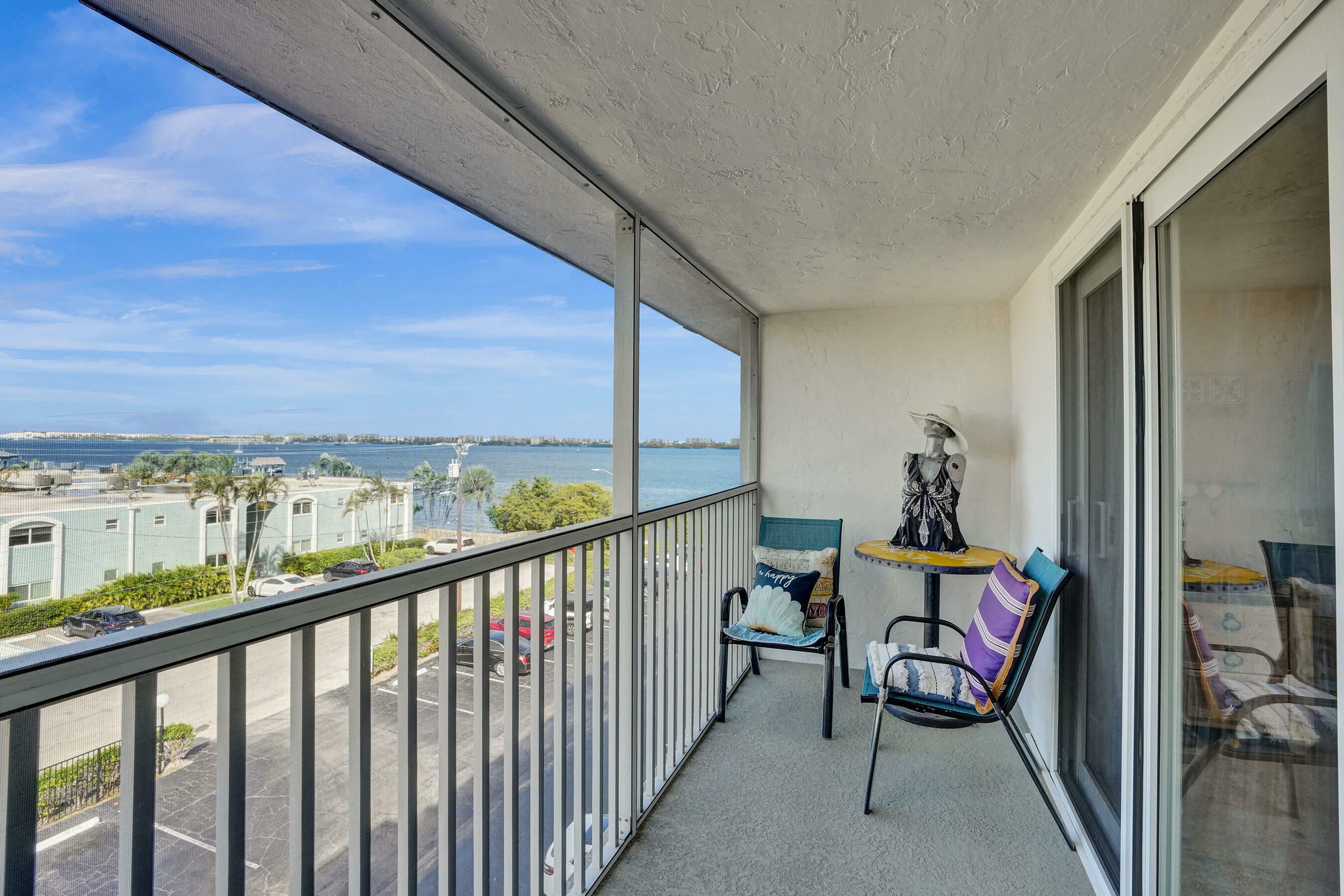 Property Photo:  1502 S Lakeside Drive #419  FL 33460 