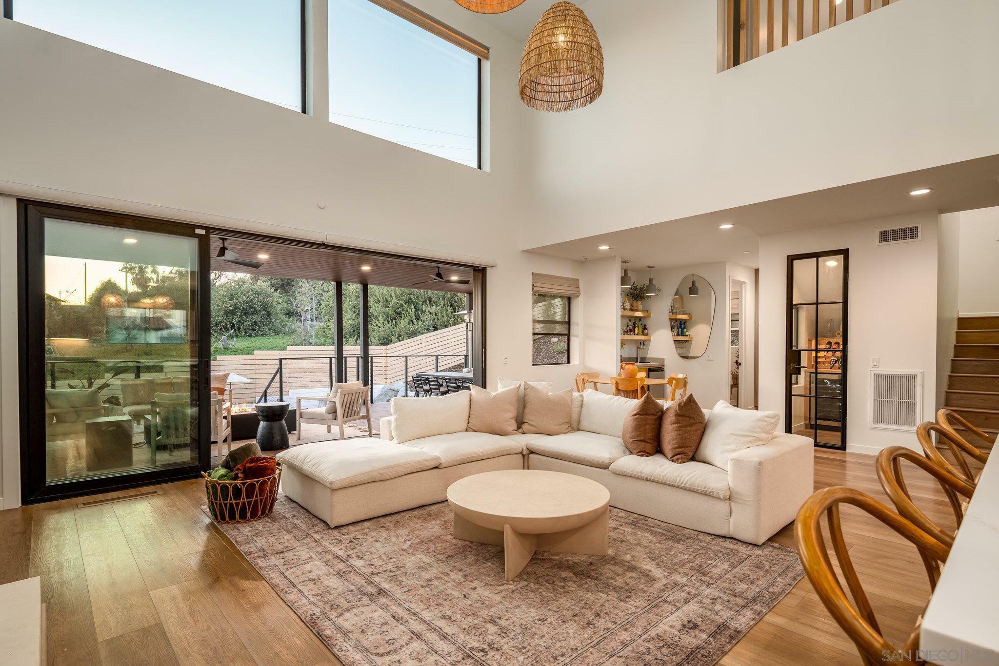 Property Photo: 1824 Campesino Pl CA 92054