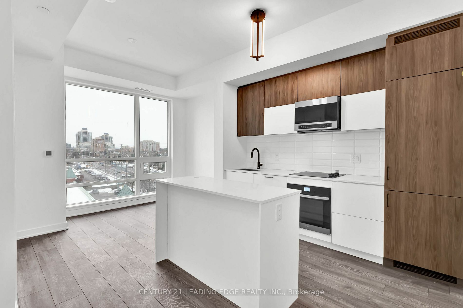 Property Photo:  8888 Yonge St 621  ON L4C 5V6 