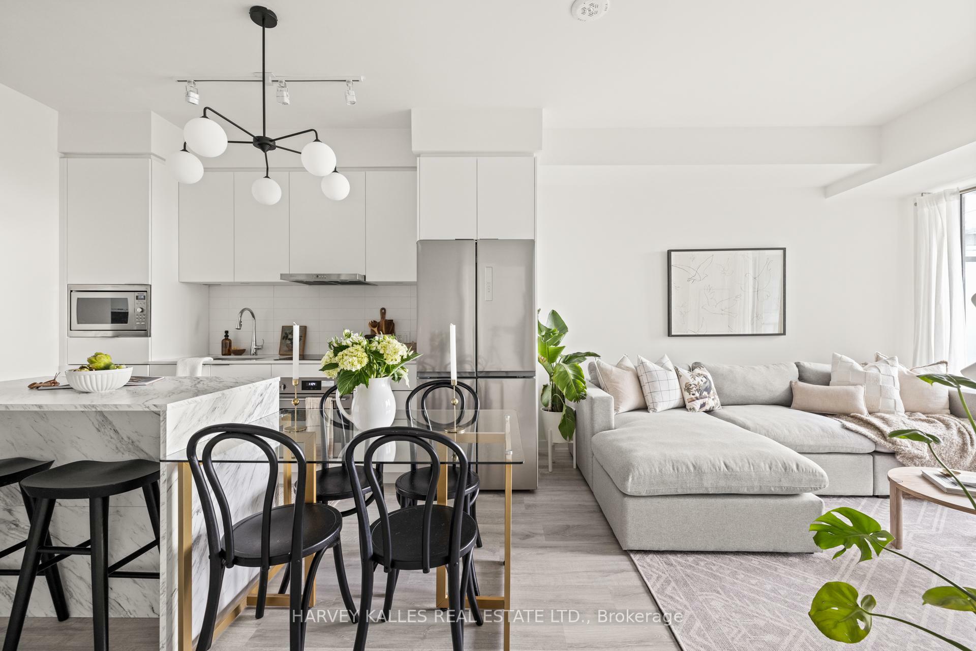 Property Photo: 8 Olympic Garden Drive 814 ON M2M 0B9