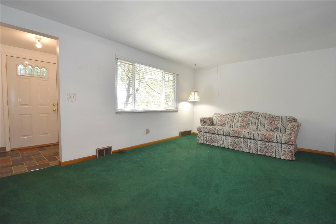 Property Photo:  115 Oak Avenue  PA 15209 