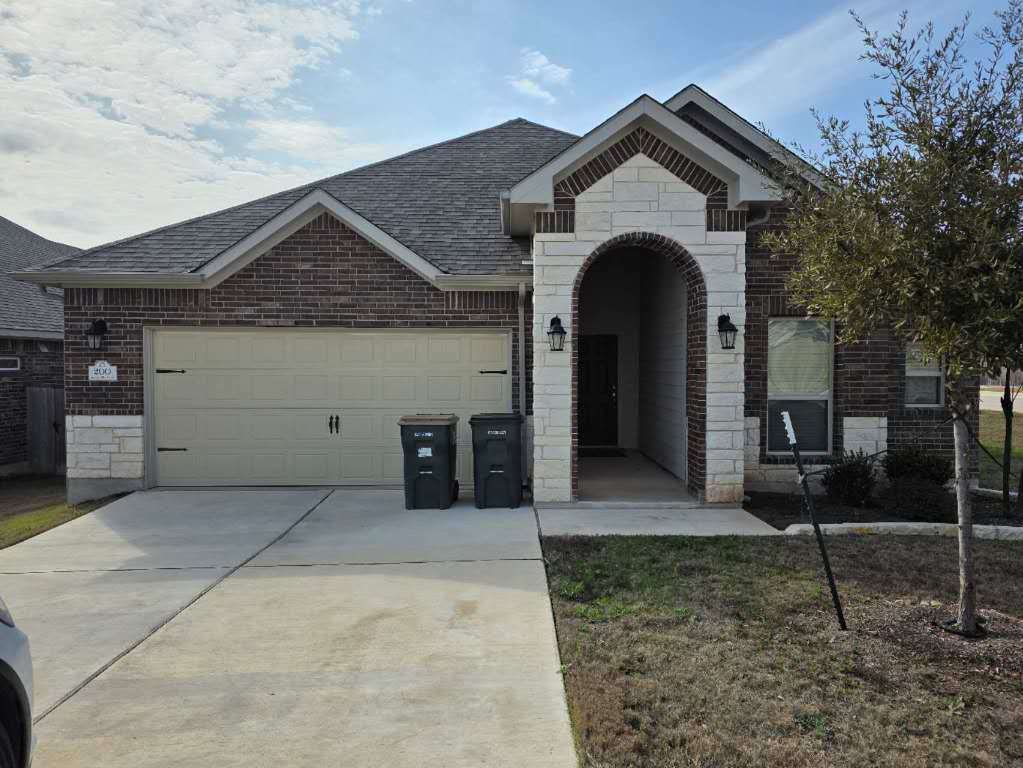 Property Photo: 200 Scenic Hills Circle TX 78628
