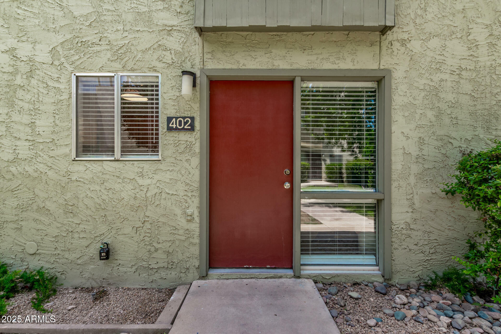 Property Photo:  4610 N 68th Street 402  AZ 85251 