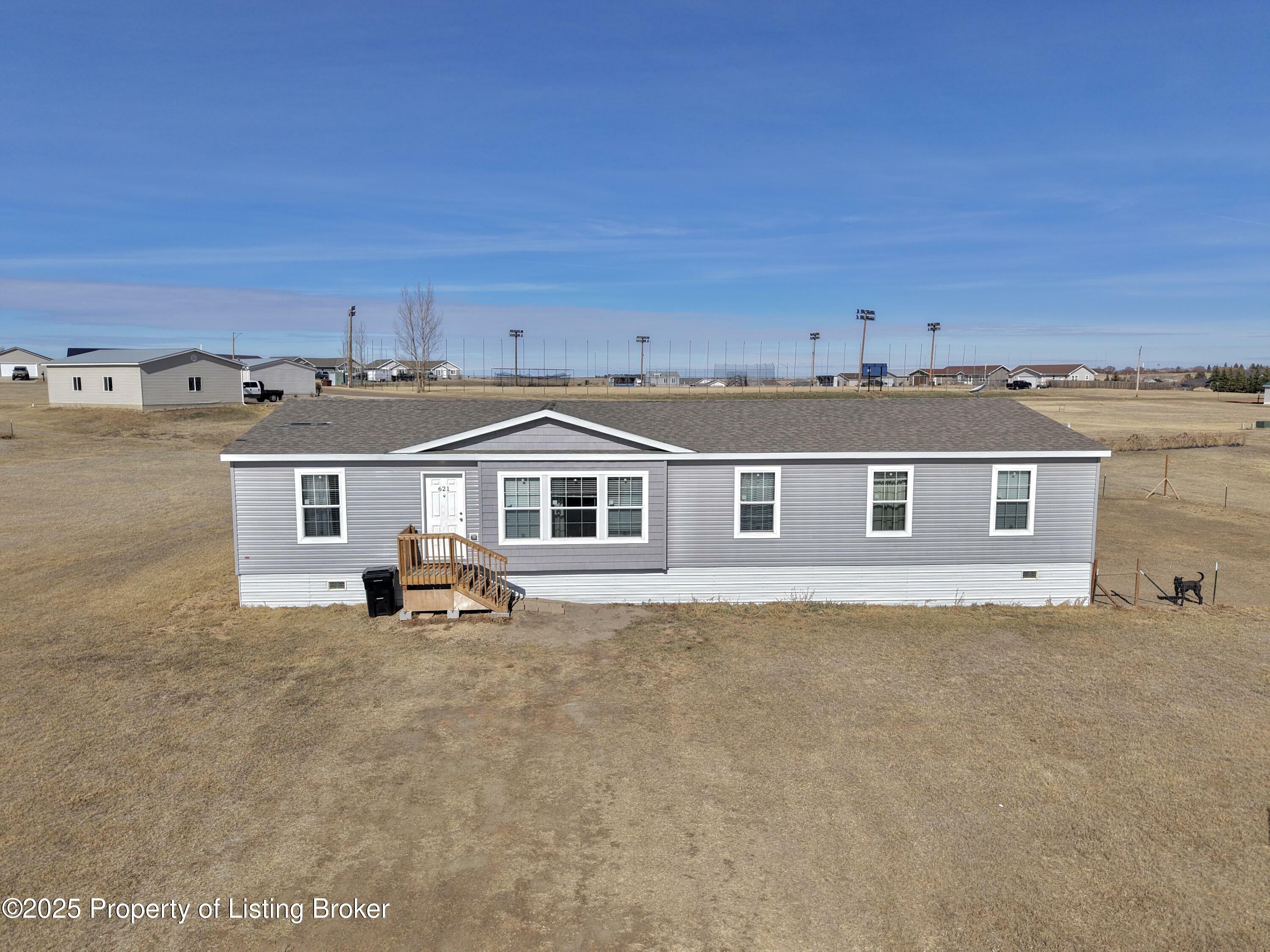 Property Photo: 621 2nd Ave. NW ND 58622