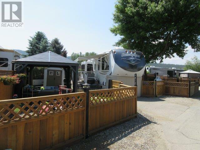 Photo de la propriété: 415 Commonwealth Road 12 BC V4V 1P4