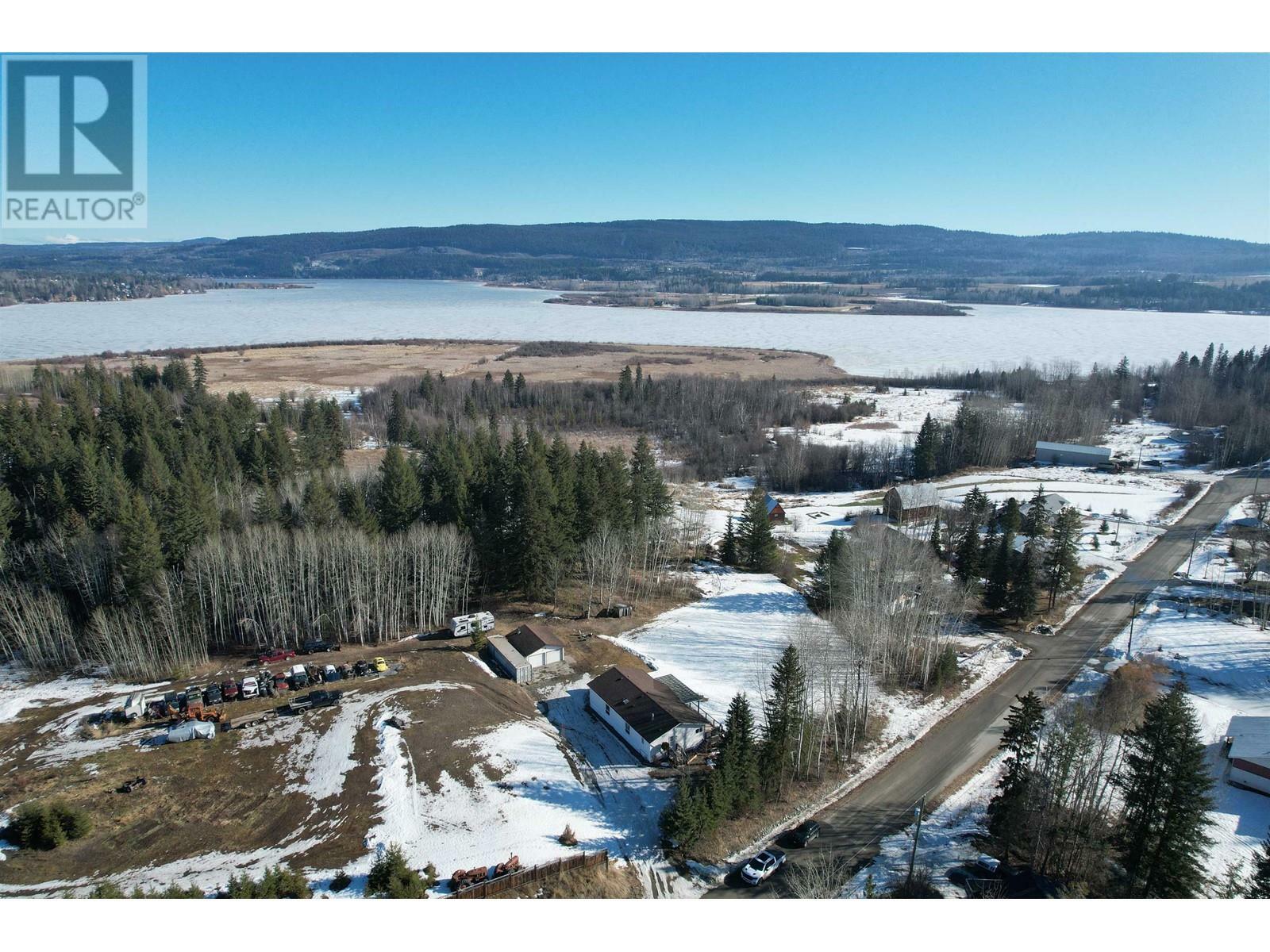 Photo de la propriété:  2315 Sales Road  BC V2J 6K4 