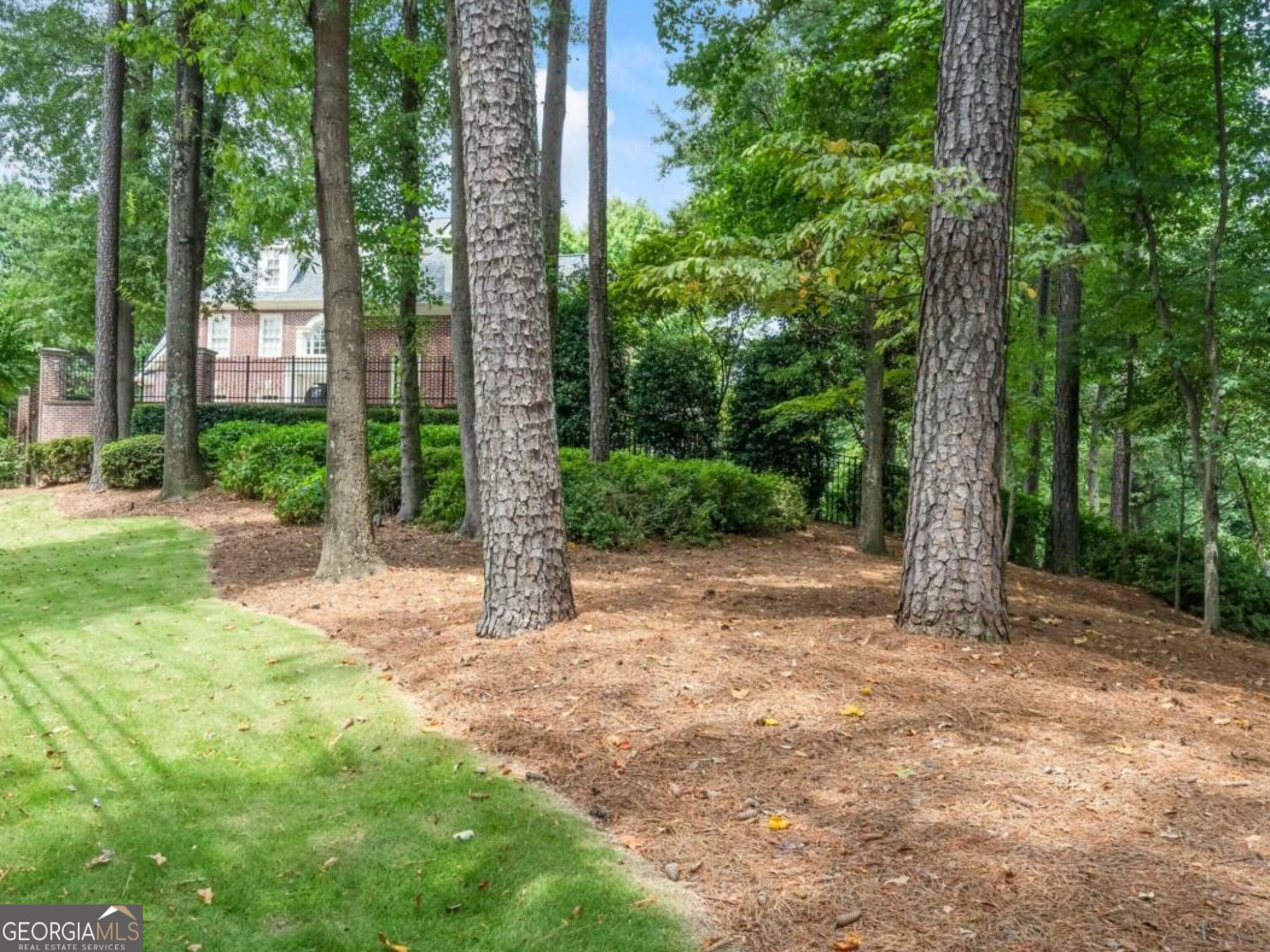 Property Photo:  1446 W Wesley Road NW  GA 30327 