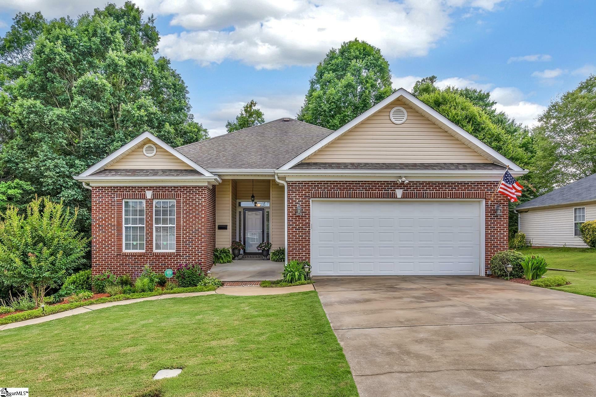 Property Photo:  626 S Sweetwater Hills Drive  SC 29369 