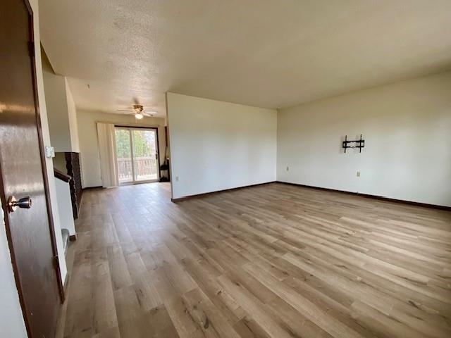 Property Photo: 3257 Sandy Dr. NE IA 52333
