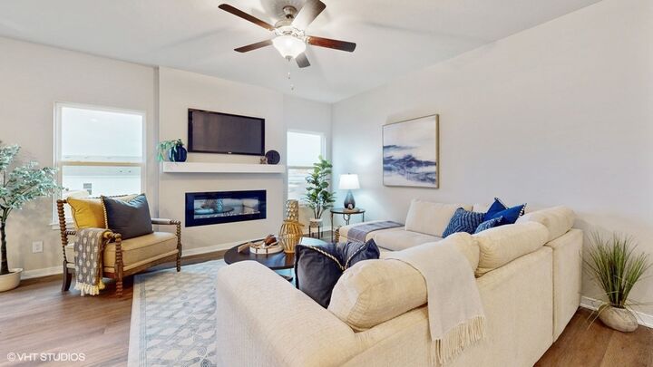 Property Photo: 1012 NE 12th Street IA 50111