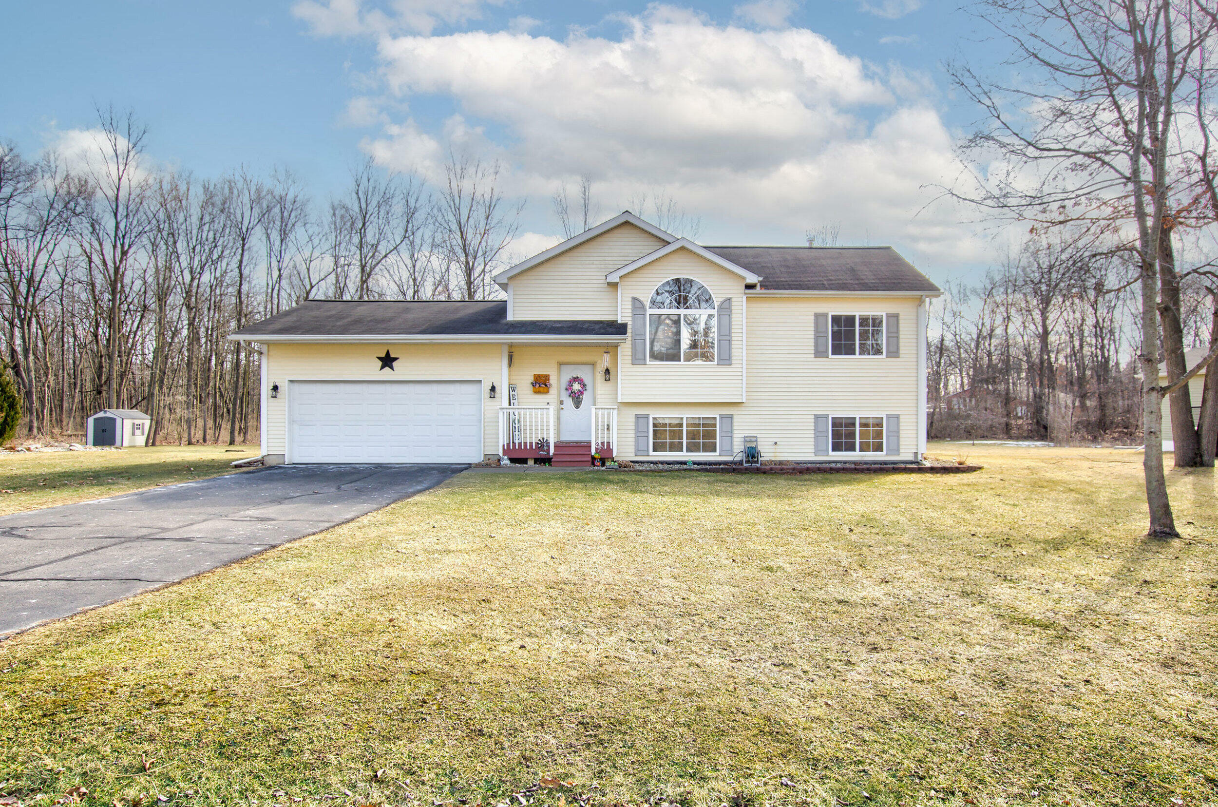 7949 Village Green Ln. Lane  Parma MI 49269 photo