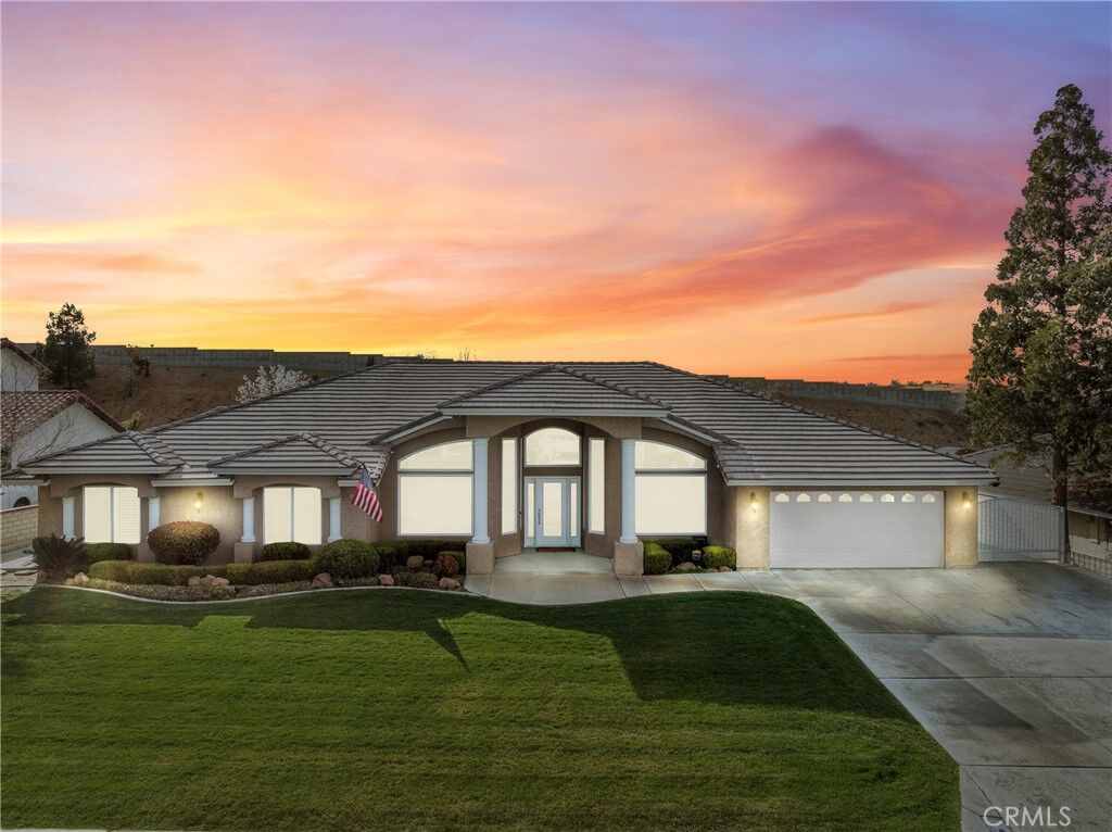 Property Photo:  13670 Hidden Valley Road  CA 92395 