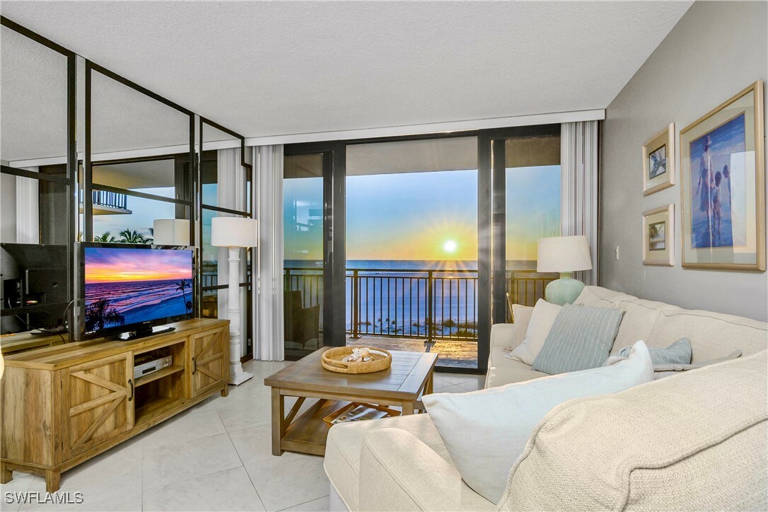 Property Photo: 180 Seaview Court 515 FL 34145