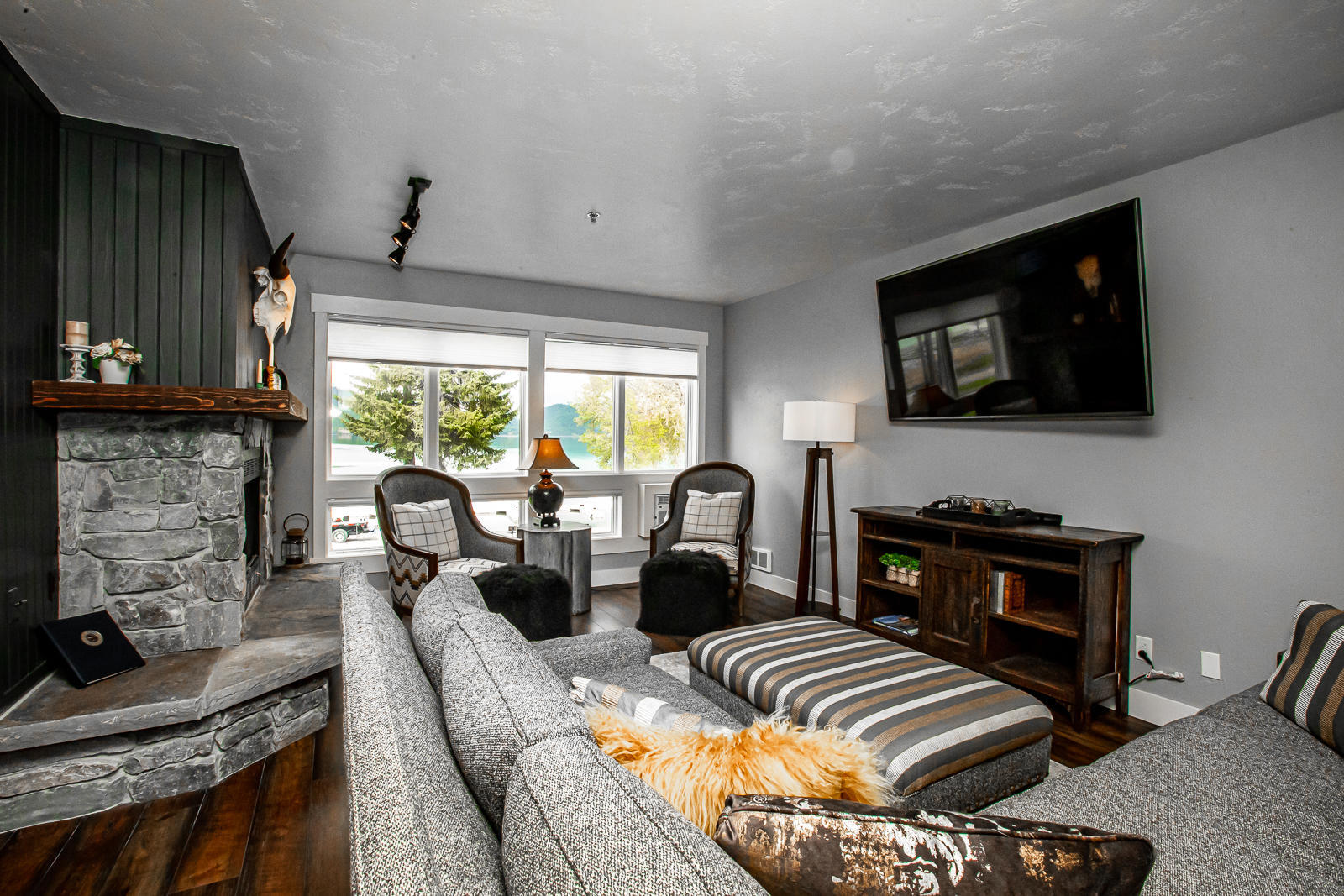 Property Photo: 1400 Wisconsin Avenue 212 MT 59937