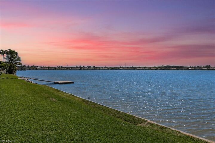 Property Photo: 6887 Mill Pond Cir FL 34109