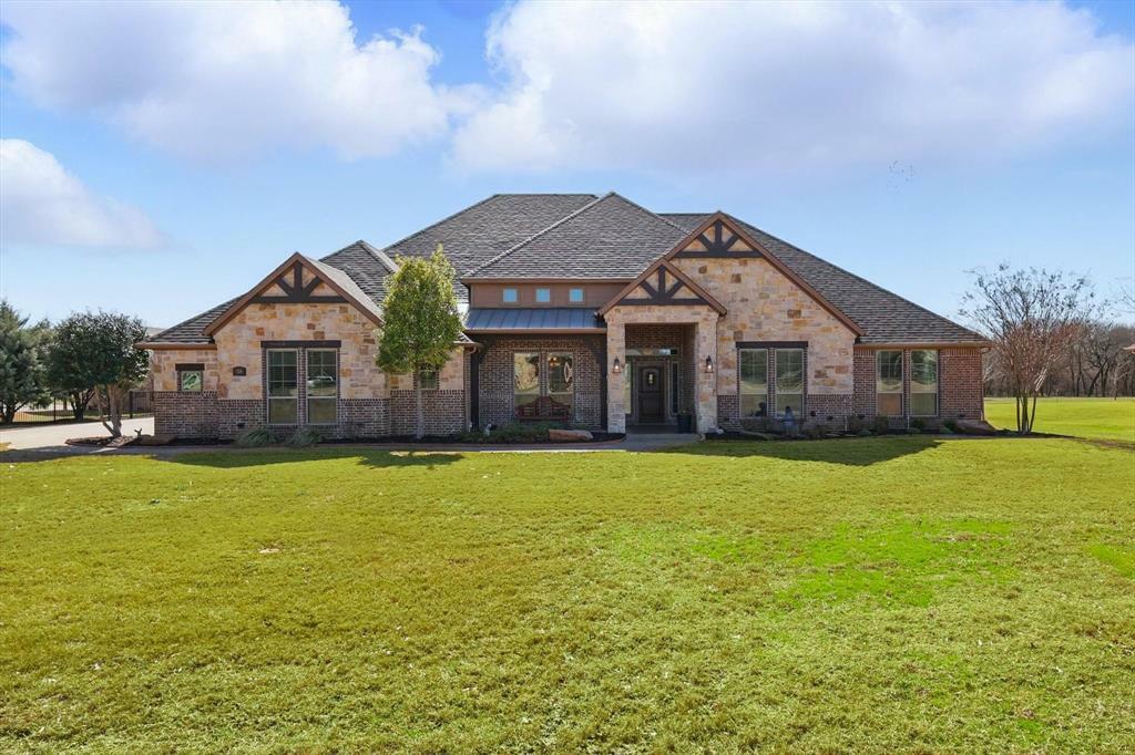 Property Photo:  126 Sullivan Way  TX 75167 