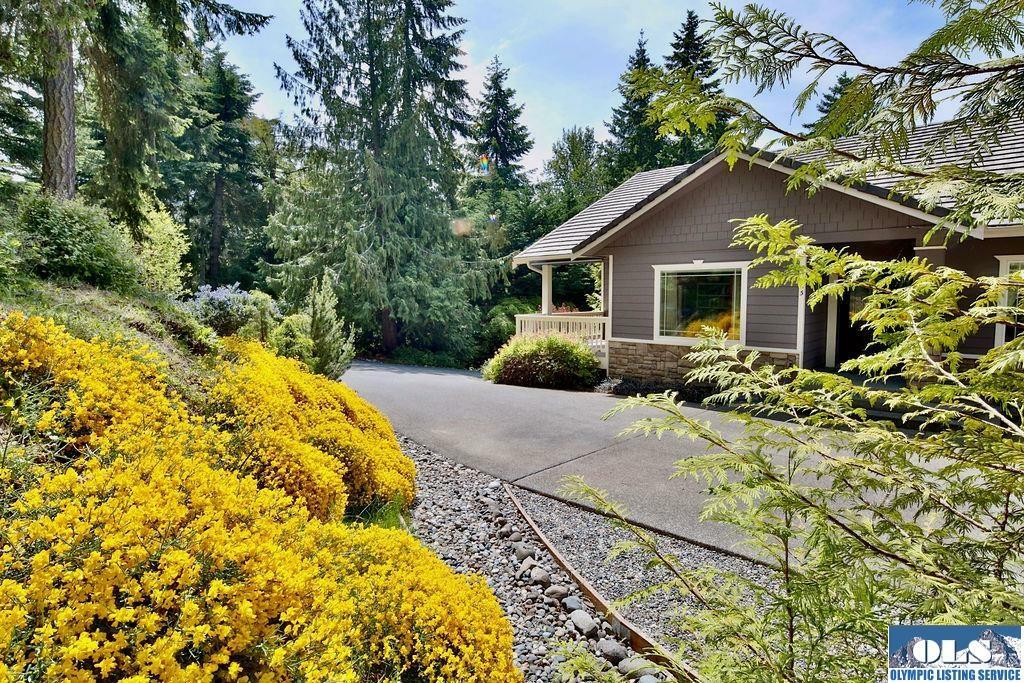 Property Photo: 1403 Fox Hollow Road WA 98382