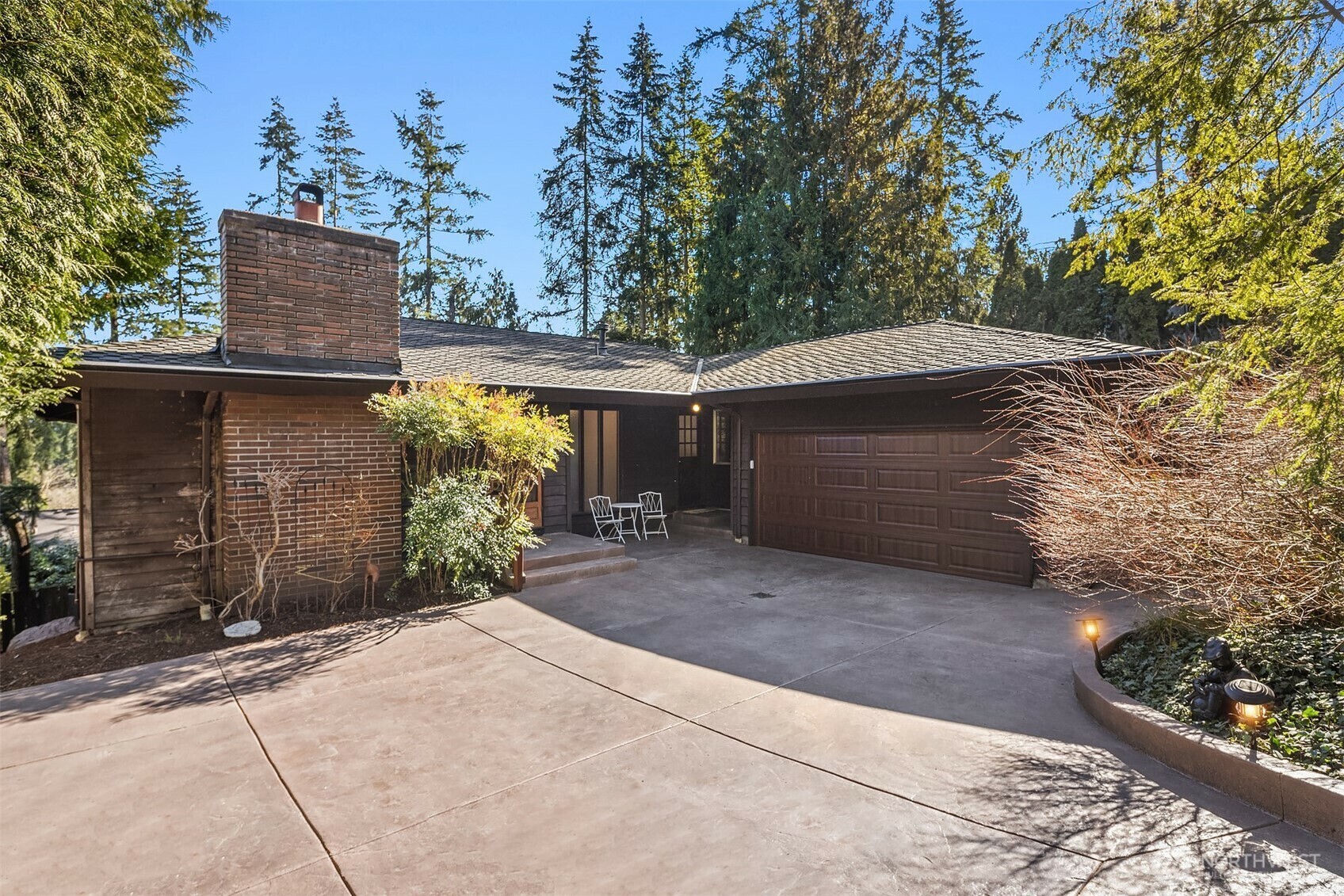 Property Photo:  2810  177th Avenue NE  WA 98052 